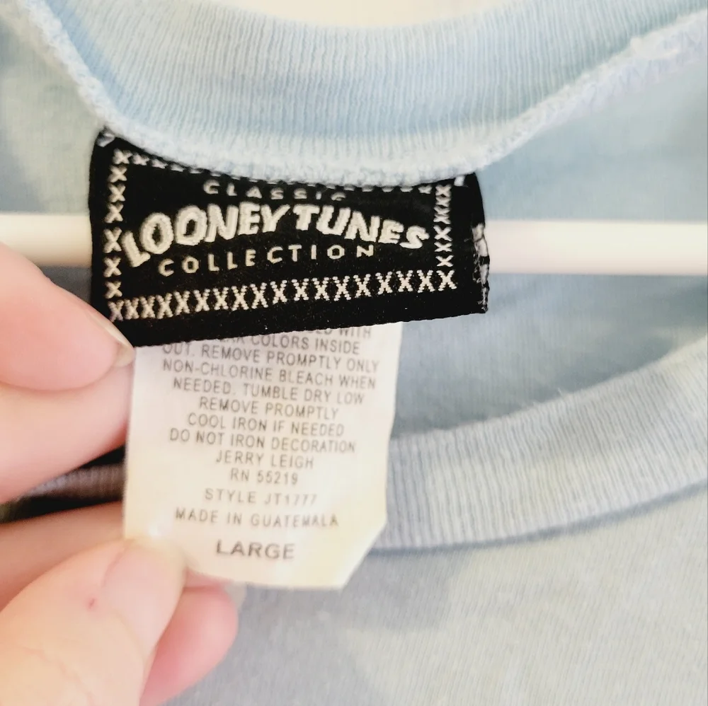 Vintage looney tunes top Large